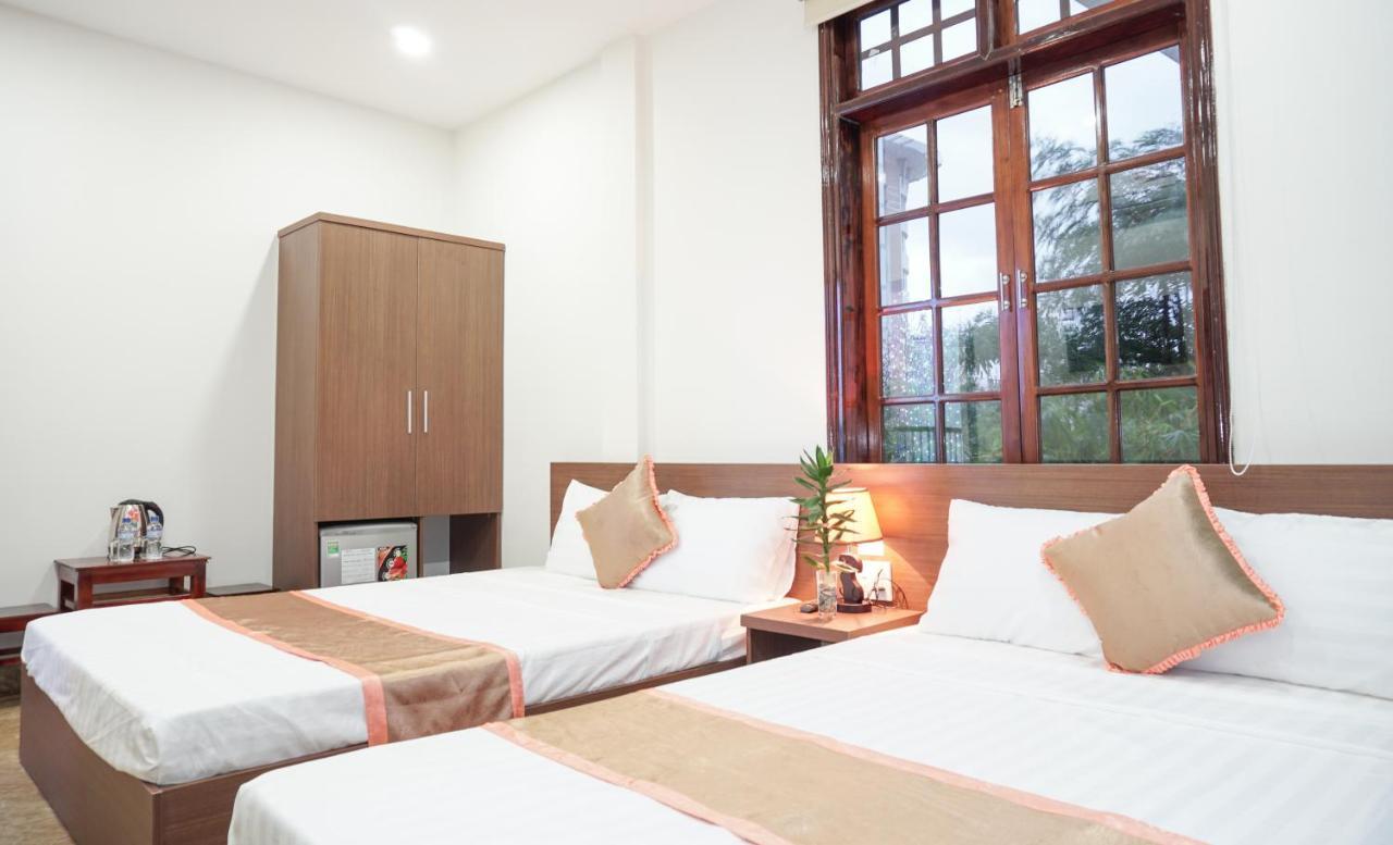 Hung Long Hostel Hué Extérieur photo